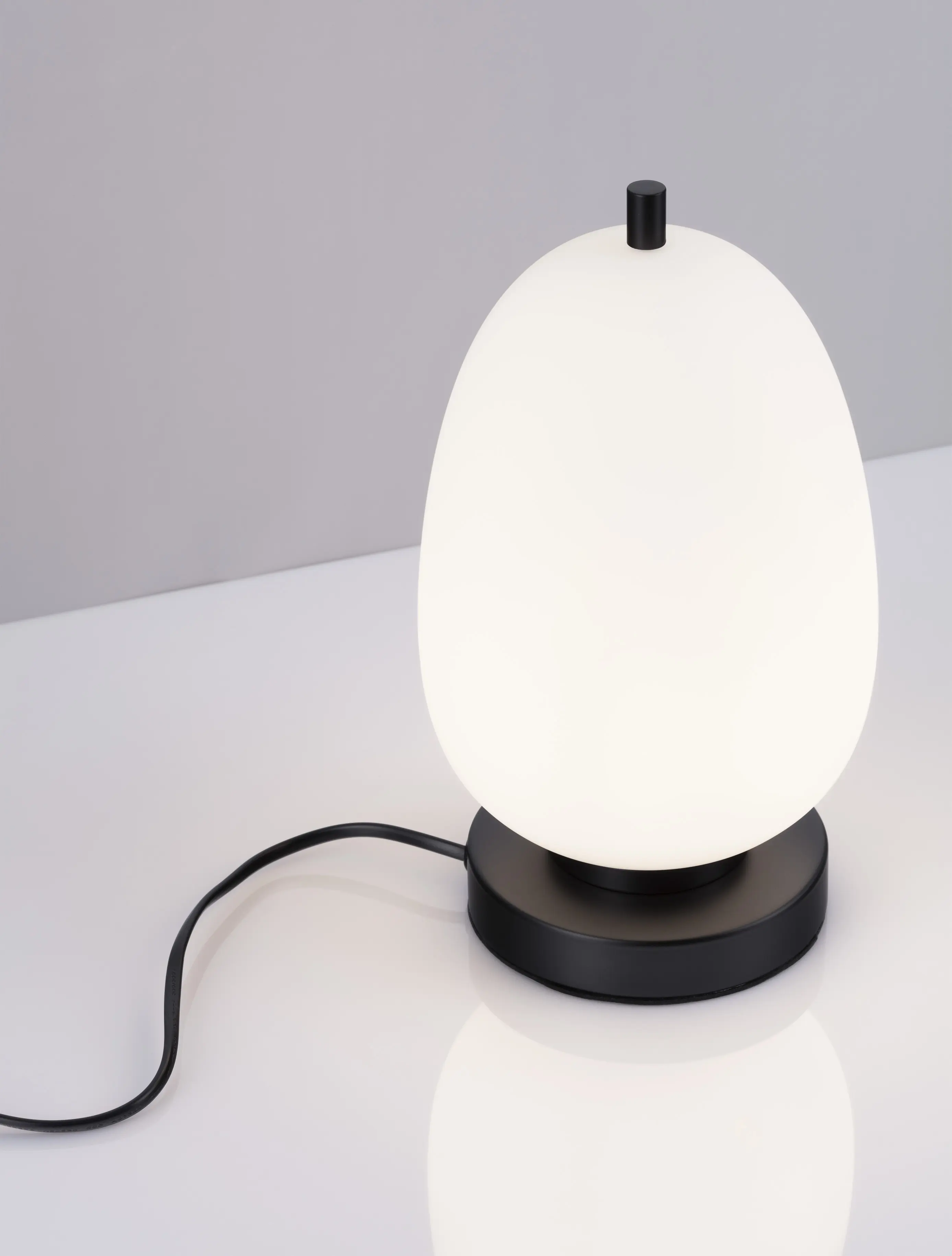 Stolové lampy- Novaluce Dizajnová stolová lampa Lato 3